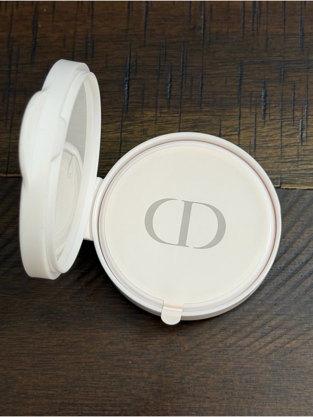 DreamSkin Fresh & Perfect Cushion 030 - refill new sealed inside - Picture 2 of 3
